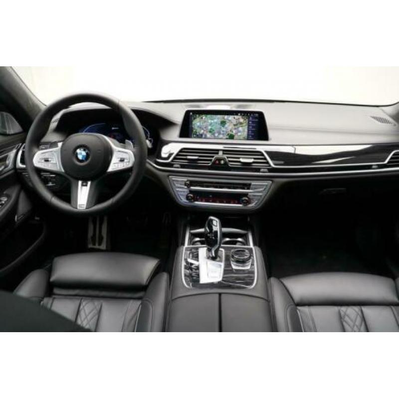 BMW 7 Serie Sedan 745Le / Automaat / Panoramadak + Sterrenhe
