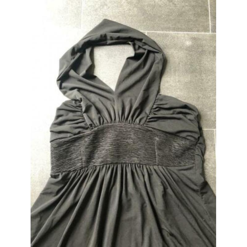 Zwarte halter jurk. Maat M.