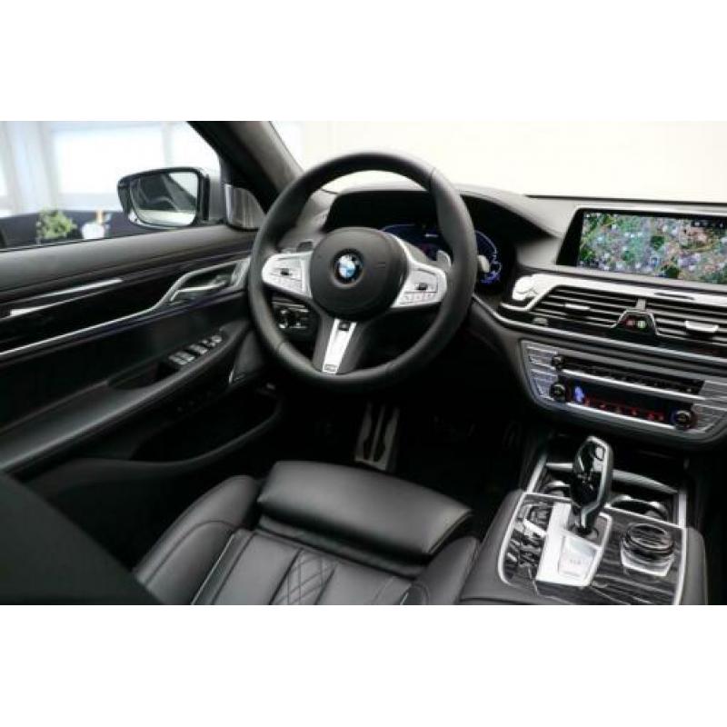 BMW 7 Serie Sedan 745Le / Automaat / Panoramadak + Sterrenhe