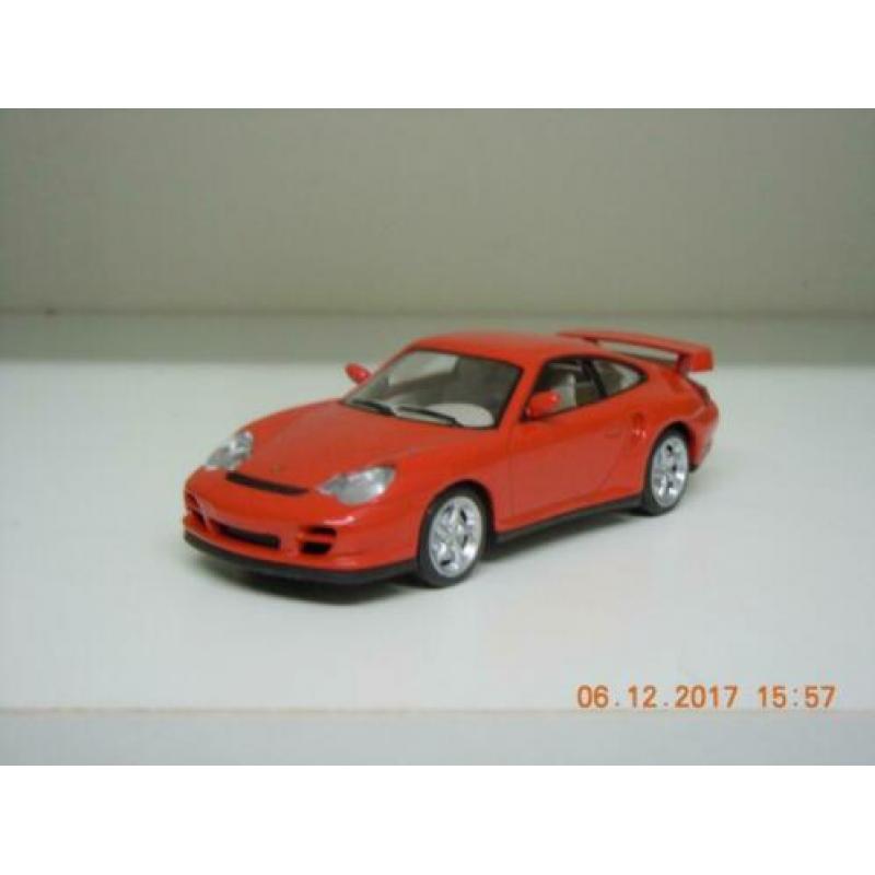 Porsche 911 GT2.
