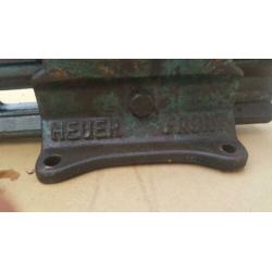 Goede, nette heuer front bankschroef! Bekbreedte 120 mm!
