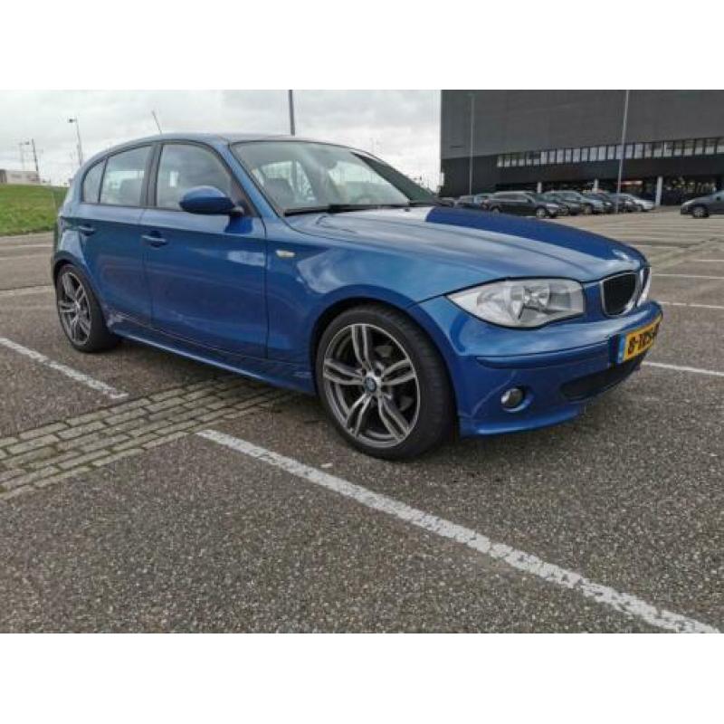 BMW 1-Serie 2.0 118I AUT 2006 Blauw