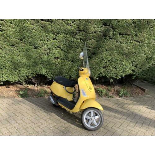 Vespa lx 50 4takt brom 45km/u piaggio scooter zip geel