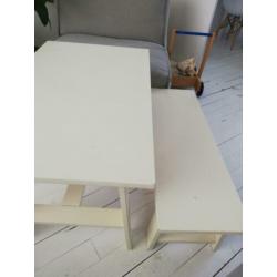 Ikea tafel en bankje!!