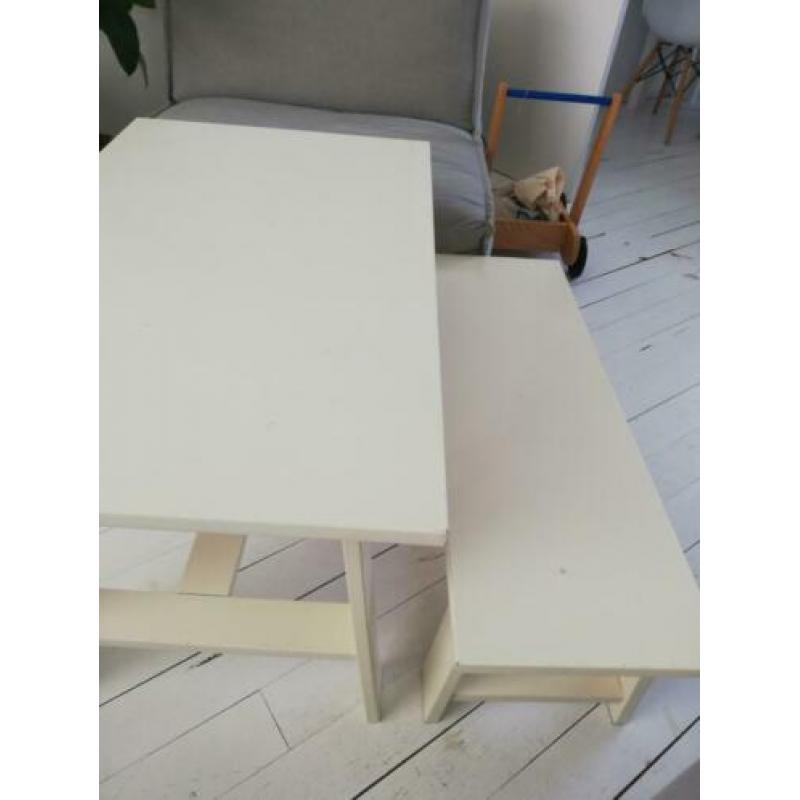 Ikea tafel en bankje!!