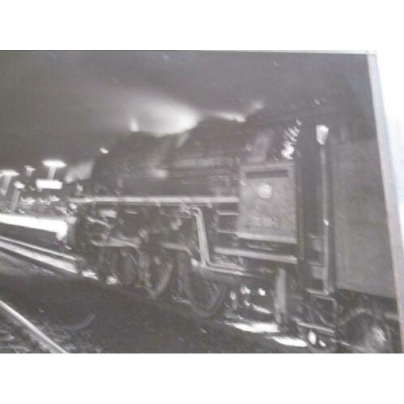 Zwart/wit foto schilderij van stoomlocomotief