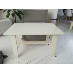 Ikea tafel en bankje!!