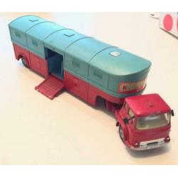 CORGI MAHJOR ARTICULATED Horse Box trailer truck 2