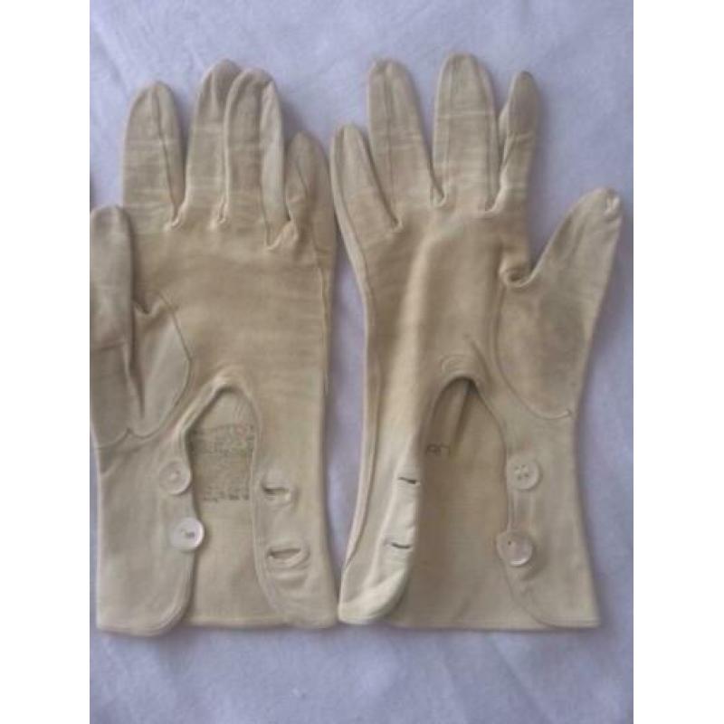Handschoenen, vintage suède in crème wit te koop! Enkele par
