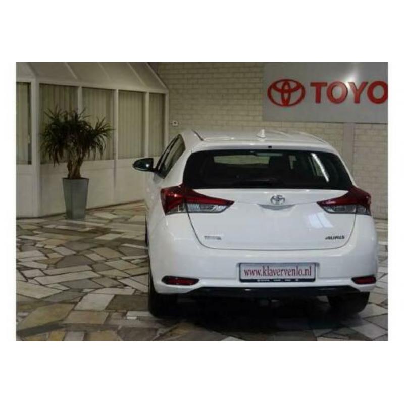 Toyota Auris 1.3 VVT-i Now 5drs Nieuw Model