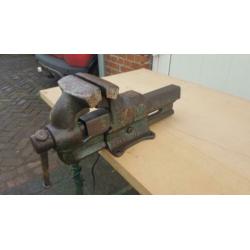 Goede, nette heuer front bankschroef! Bekbreedte 120 mm!