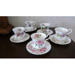 5 mooie kop en schotels van ROYAL ALBERT Bone China