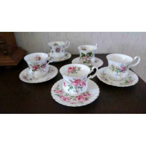 5 mooie kop en schotels van ROYAL ALBERT Bone China