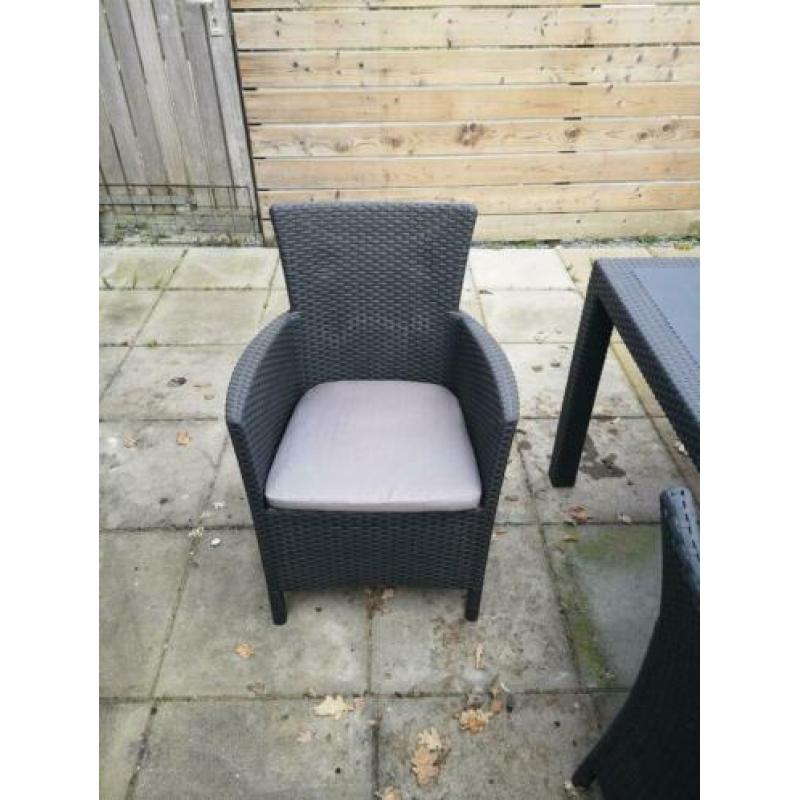 Mooie tuinset met 4 stoelen incl. kussens antraciet/zwart