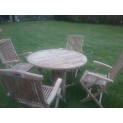 Tuinset teakhout ronde tafel met vier stoelen