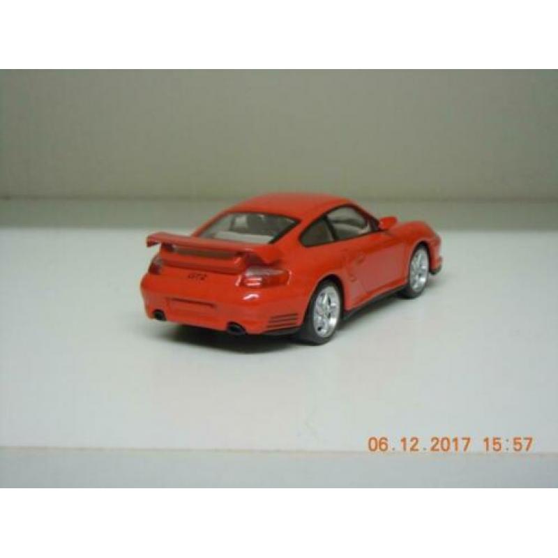 Porsche 911 GT2.
