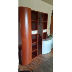 Nog perfect wandmeubel en tv kast. Gratis ophalen.