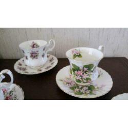 5 mooie kop en schotels van ROYAL ALBERT Bone China