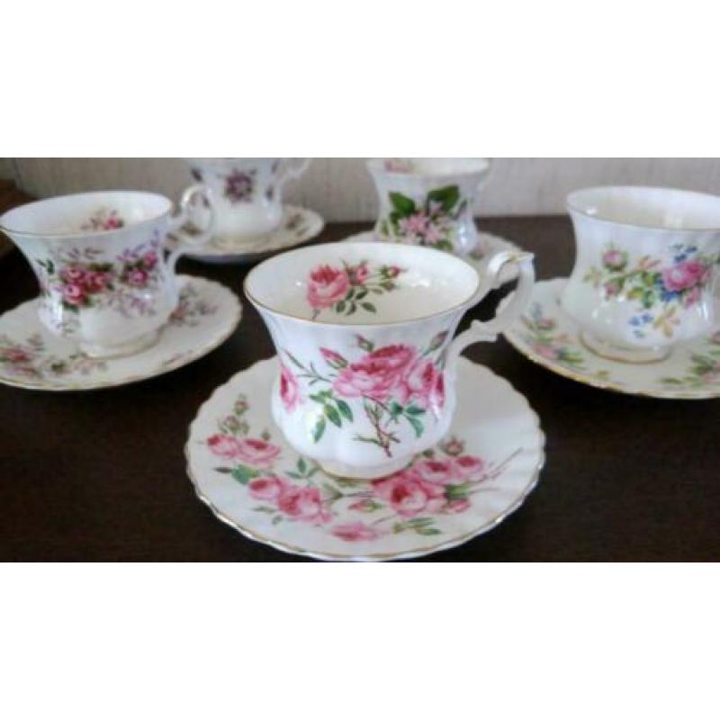 5 mooie kop en schotels van ROYAL ALBERT Bone China