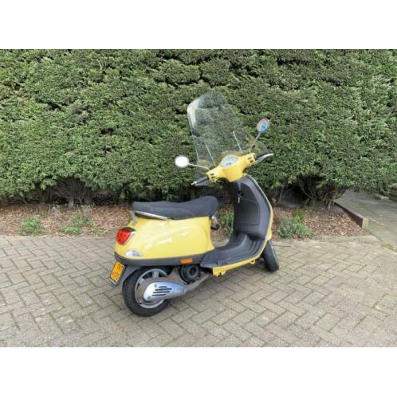 Vespa lx 50 4takt brom 45km/u piaggio scooter zip geel