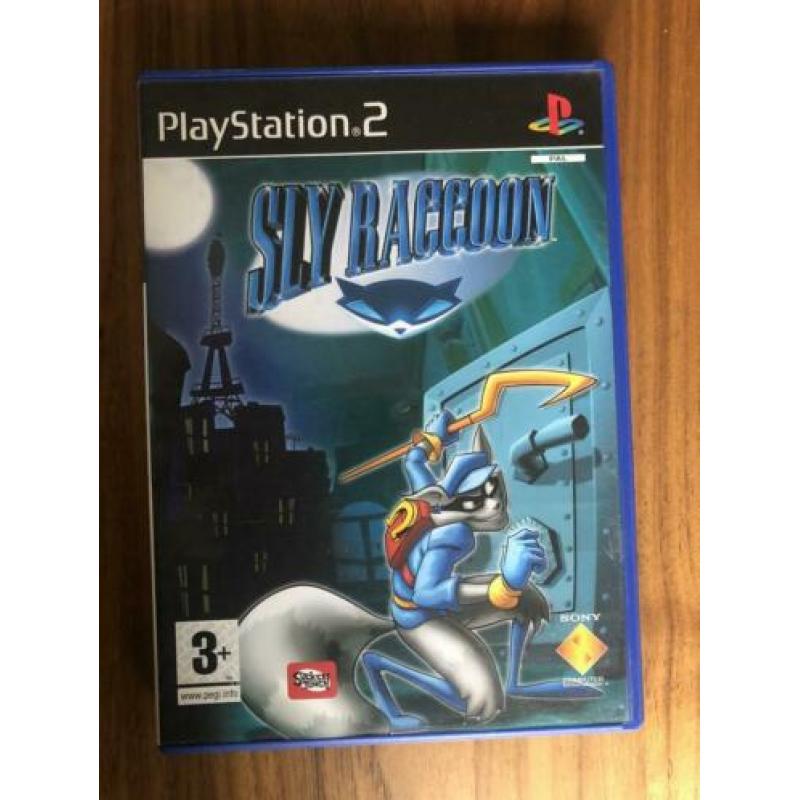 PlayStation 2 game: Sly Raccoon.
