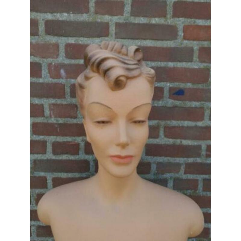 Vintage buste of mannequin