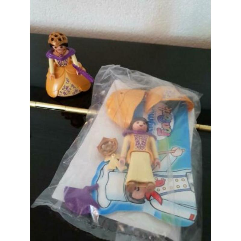Playmobil Promo Prinses 4657 met hoepelrok met strik, waaier