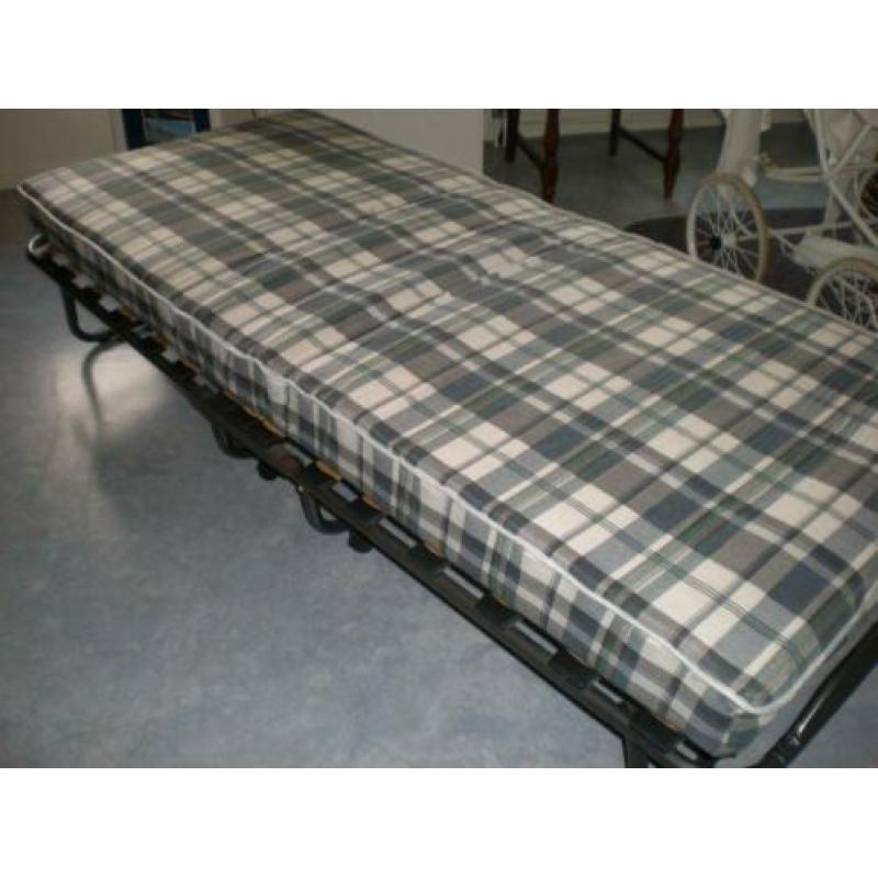 Opklapbaar bed afm matras 185x80