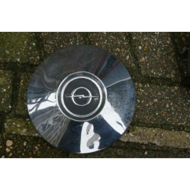 Wieldoppen Opel Rekord 1970