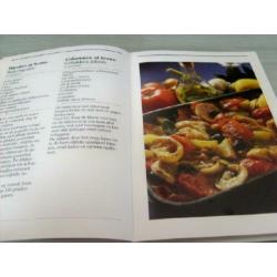 De Spaanse keuken. Een kookboek onder redactie van Ria van E