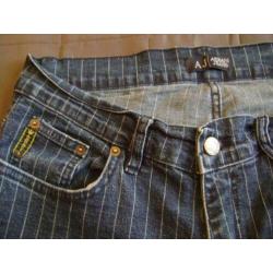 ARMANI jeans maat 32 (z.g.a.n.)