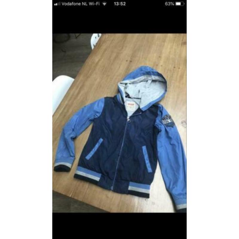 Levi’s maat 116 (maat 8) zomerjas
