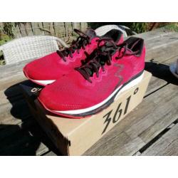 361 Spire 3 red, maat 44,5 3x gebruikt