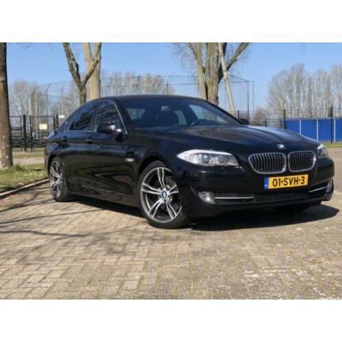 BMW 5-Serie 3.0 I 528 AUT 2010 Zwart Softclose HUD