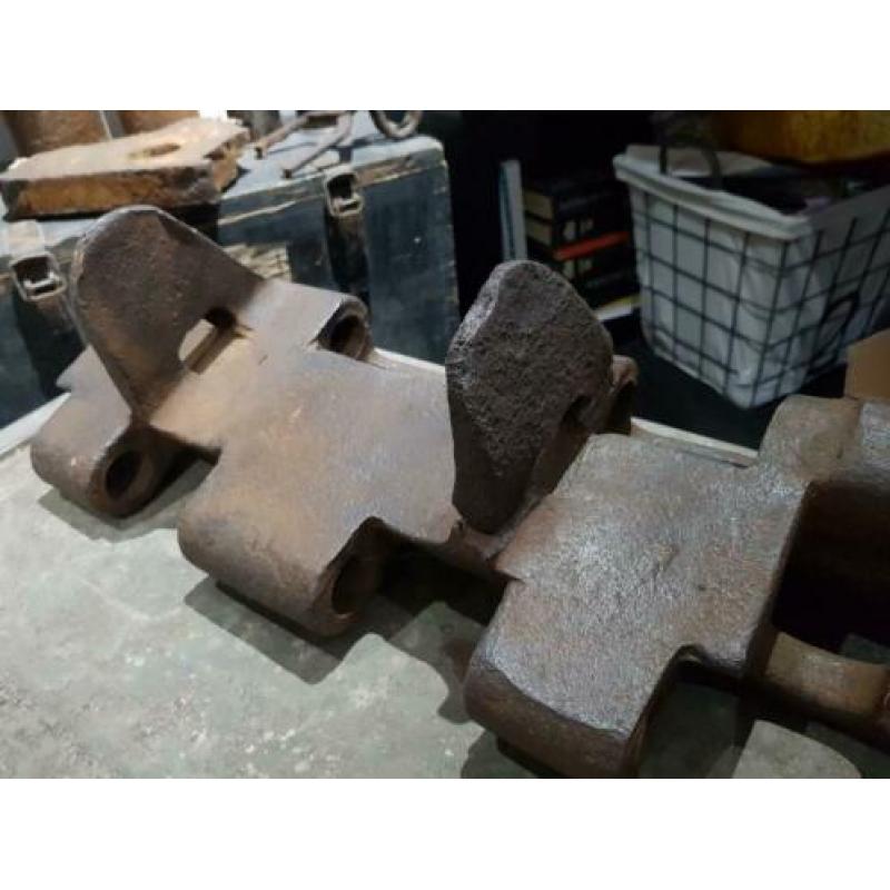 TIGER 1 TANK TRACK te koop