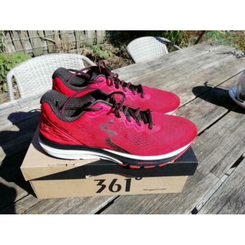 361 Spire 3 red, maat 44,5 3x gebruikt