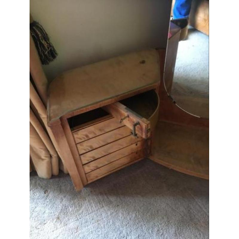 Art deco bed en klaptafel