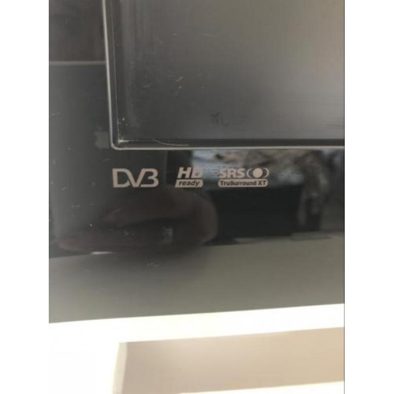 Samsung met hd en surroundgeluid