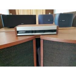 Bose 901 type 4 / equalizer/ 2 speakers/ 2 standaards