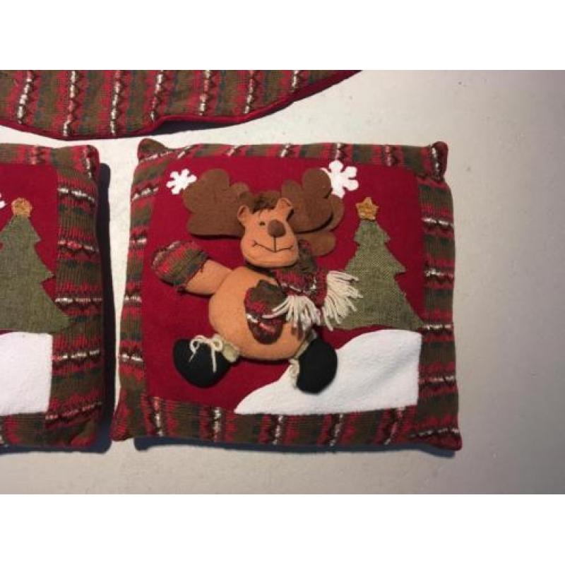 kerstboomkleed met kussens