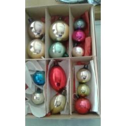 Antieke AJEKO KERSTBALLEN LOT VAN 14 STUKS.
