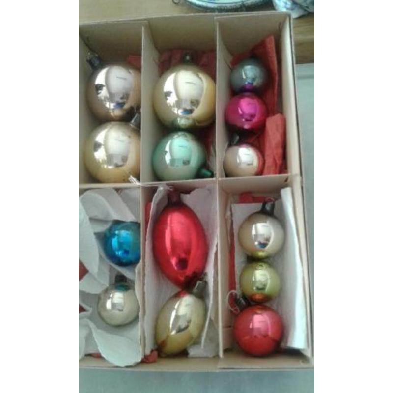 Antieke AJEKO KERSTBALLEN LOT VAN 14 STUKS.