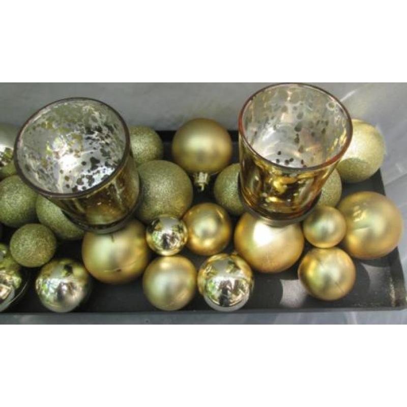 Kandelaar 4 Theelicht Houders op Plateau met Kerstballen