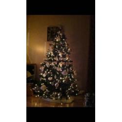 Kunst kerstboom met lampjes