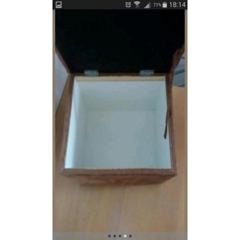 Hocker poef met opbergruimte