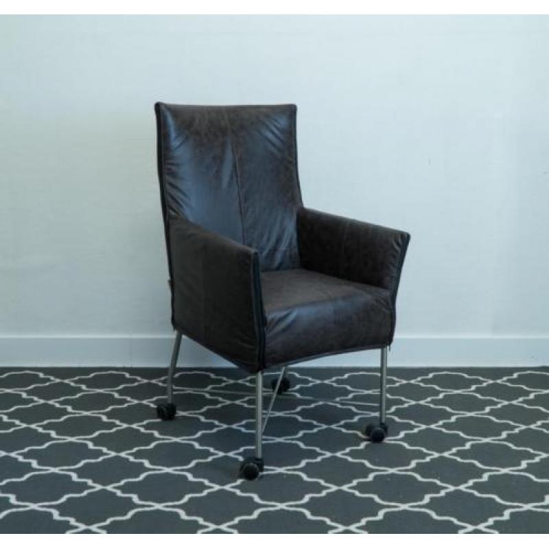 16 Montis Chaplin stoelen Vintage leder rsv onderstel + wiel