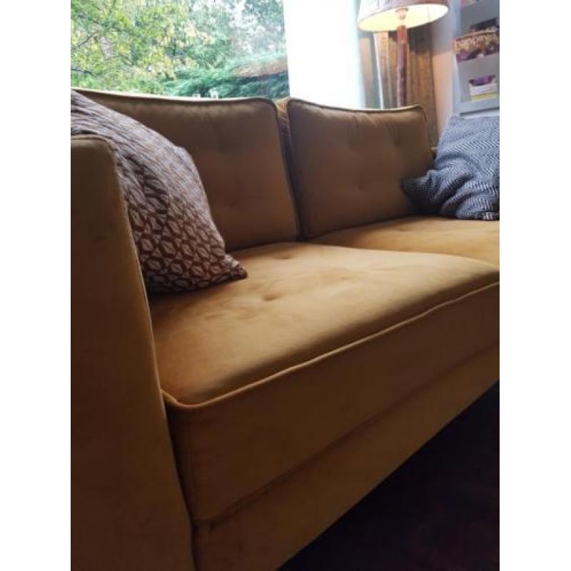 gele bank, velours, 1 jaar oud, 2.5 zits