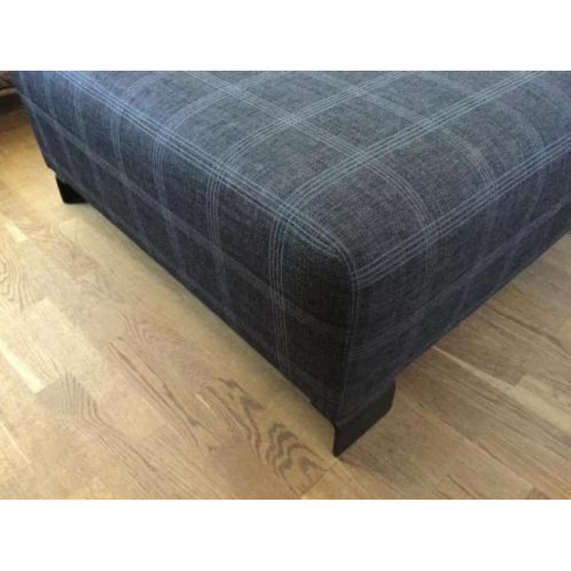 Hocker poef voetenbank bijzettafel Passe Partout design