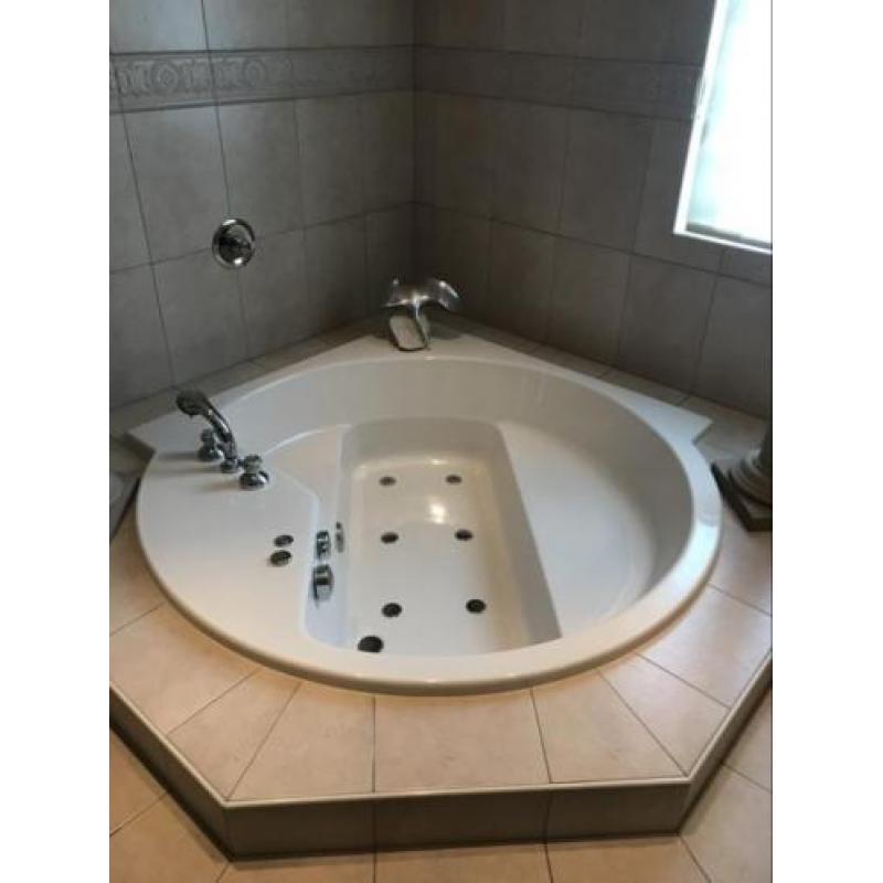 Mooie whirlpool (rond)