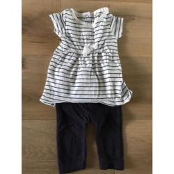 Diverse babykleertjes, maat 50/56